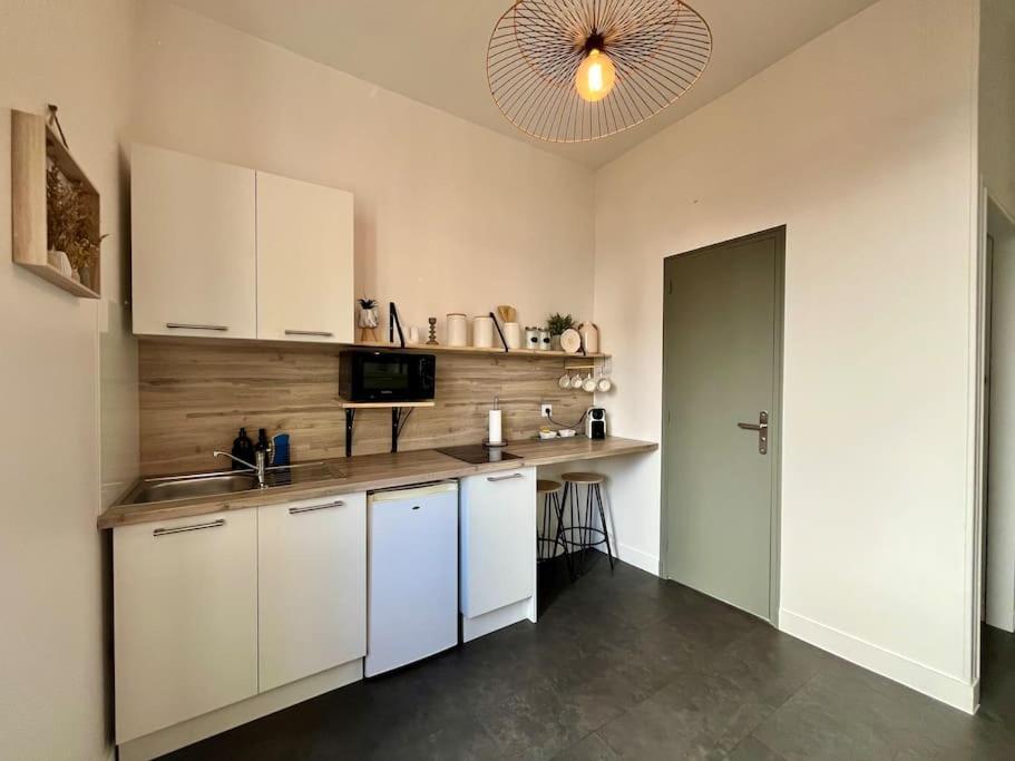 Appartement Tres Calme Rue Encombe Vineuse Dabnb